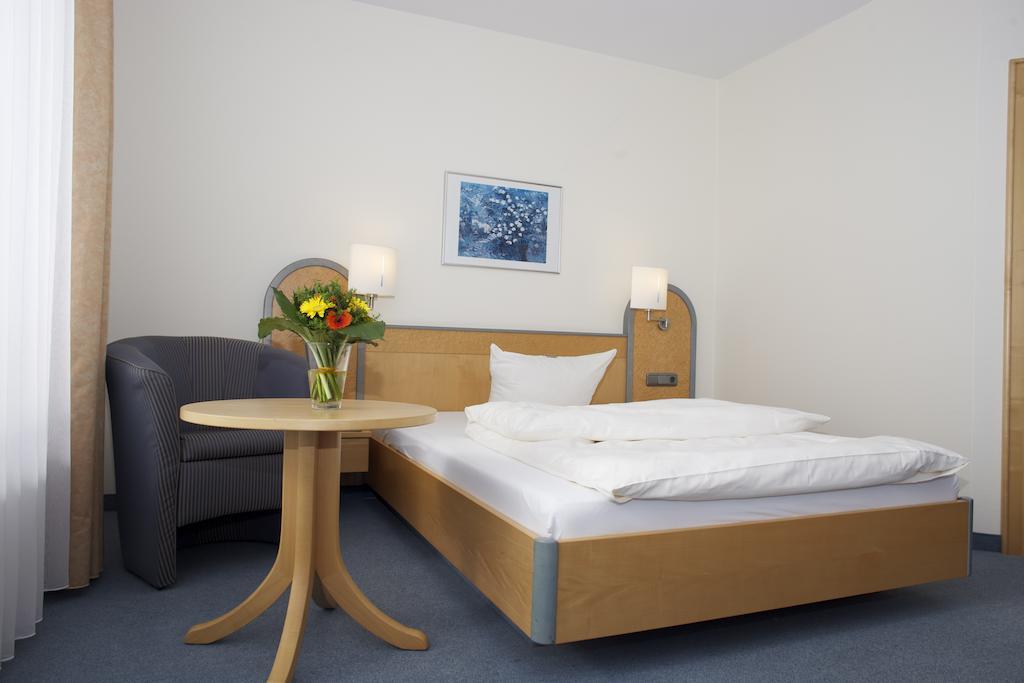 Seminarhotel Aurich Værelse billede